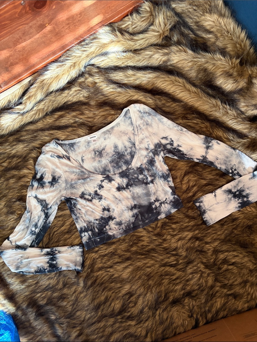 Garage - Gray Tie-Dye Ribbed Scoop Long Sleeve Crop Top Size medium